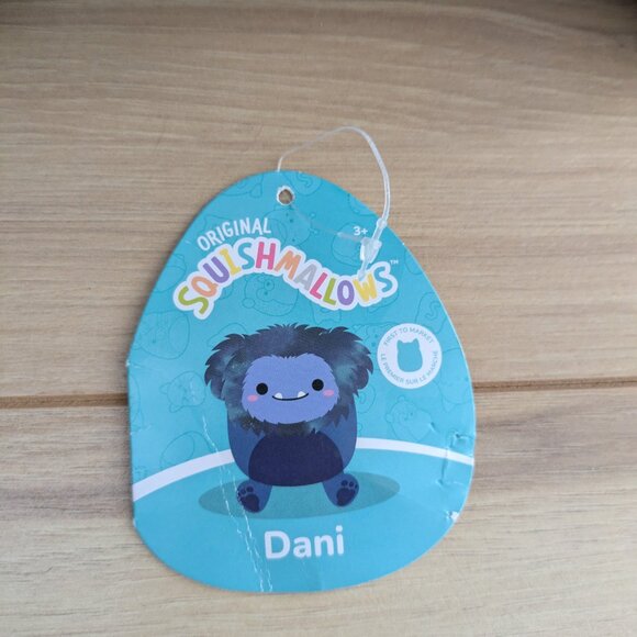 11” Squishmallow Blue Bigfoot Dani - Picture 4 of 6